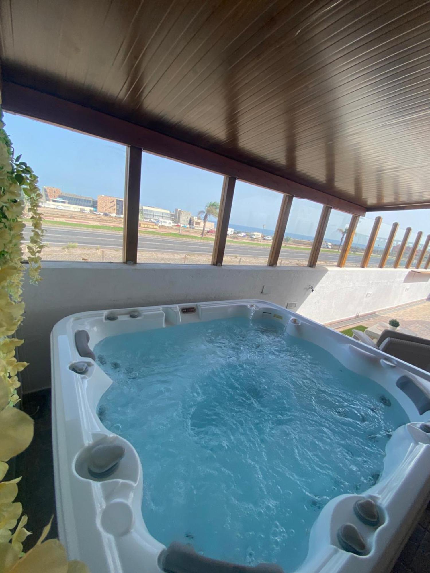 Beach Villa Private Heated Pool Caleta De Fuste Exterior photo